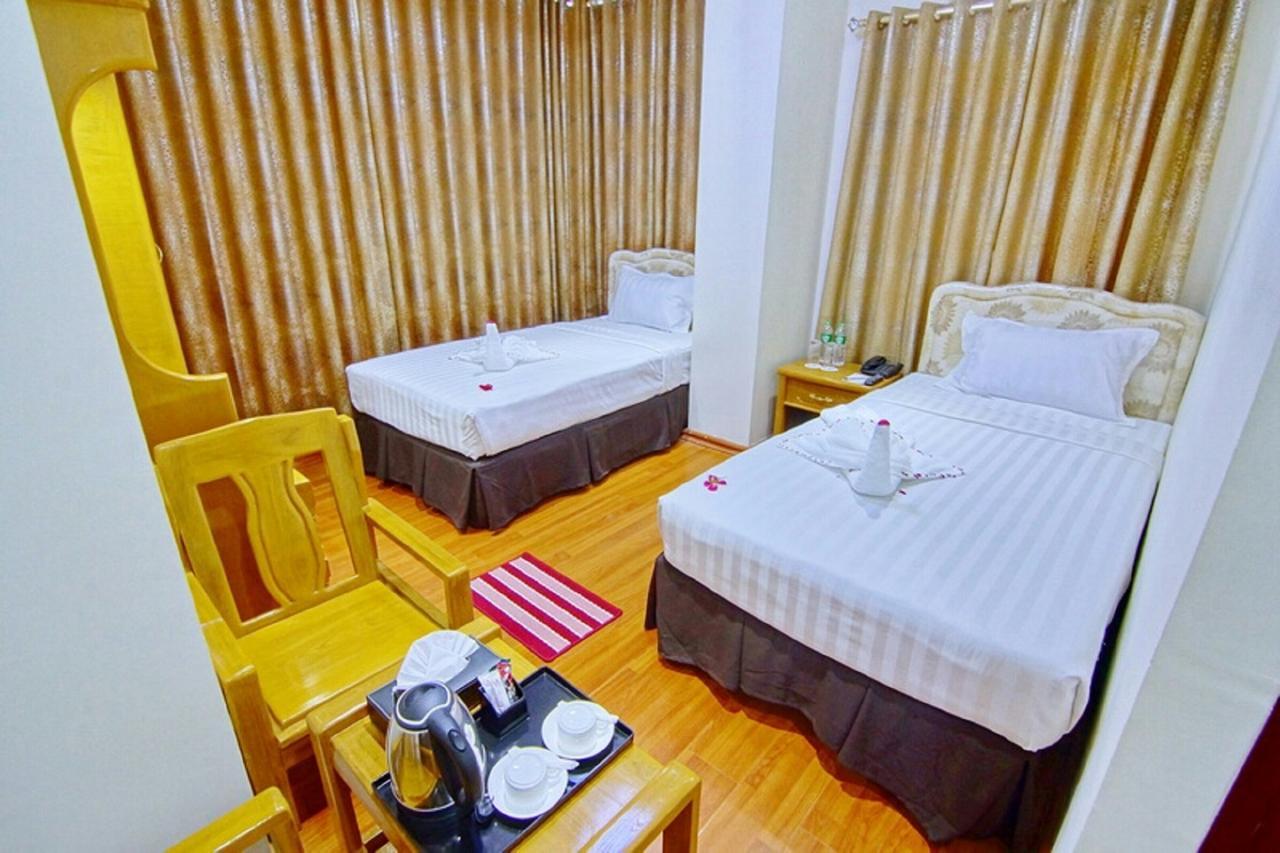 Myat Nan Yone Hotel Mandalay Exterior foto